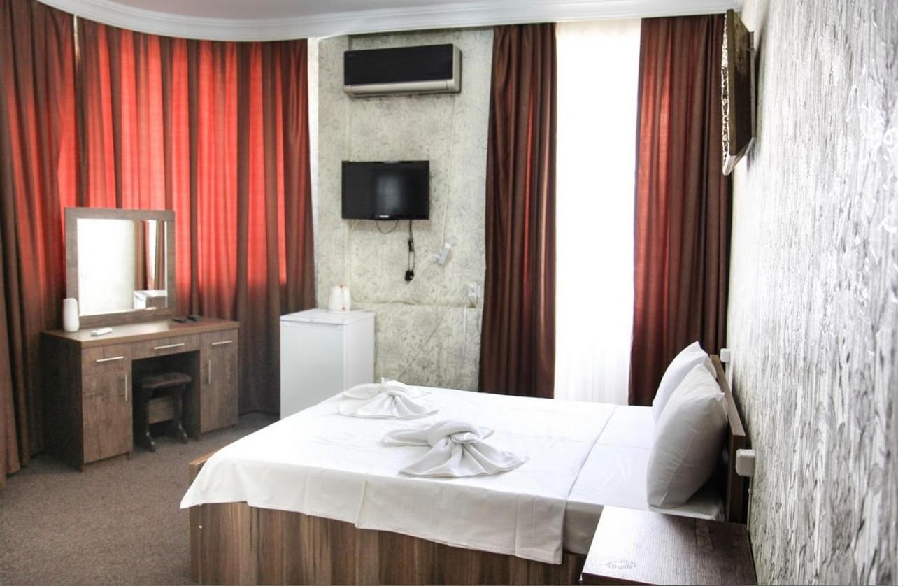 Royal Hotel Tiflis Exterior foto