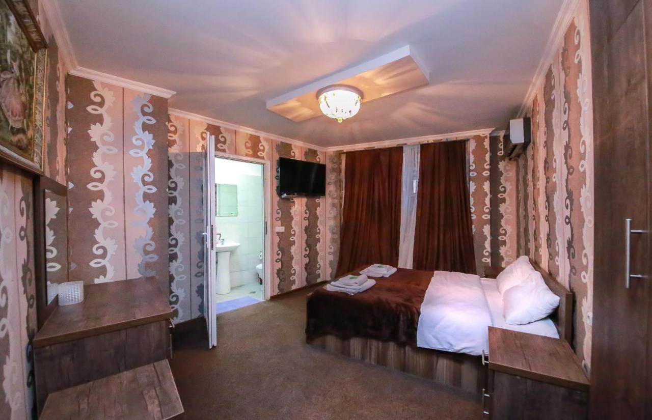 Royal Hotel Tiflis Exterior foto