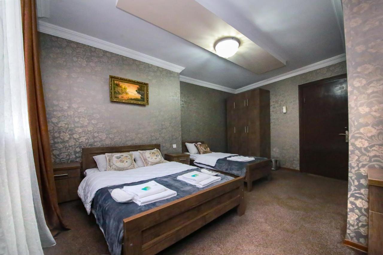 Royal Hotel Tiflis Exterior foto